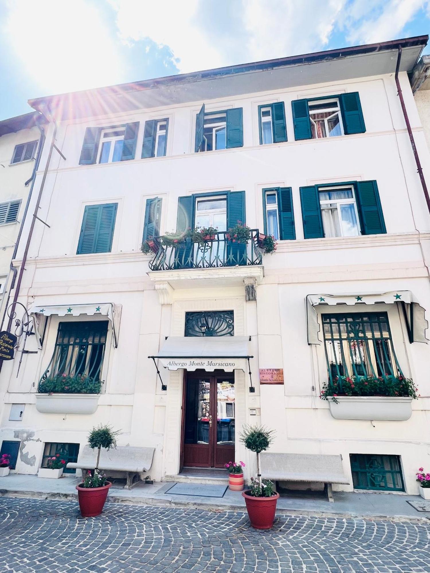 Monte Marsicano Hotel Pescasseroli Exterior photo